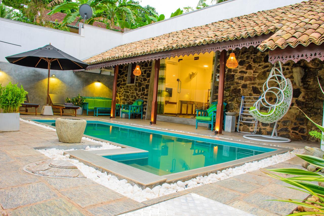 Rock Elephant Villa Hikkaduwa Esterno foto